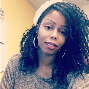 Meet your Posher, Charlette